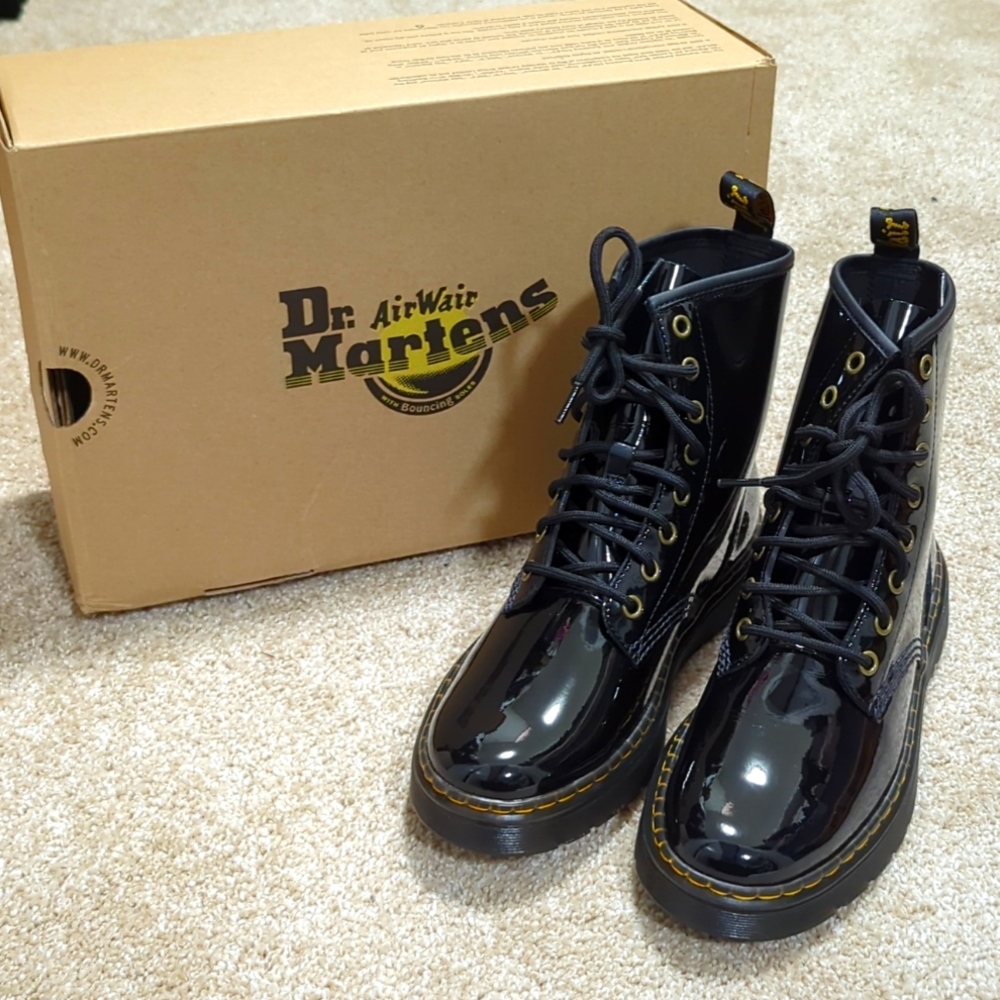 Dr. Martens Black Combat Patient Lamper Zavala
